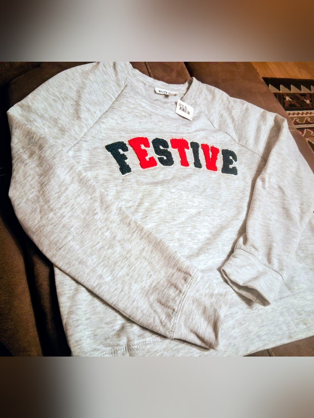 NEW Ladies Christmas Gray Sweatshirt, Sz XS